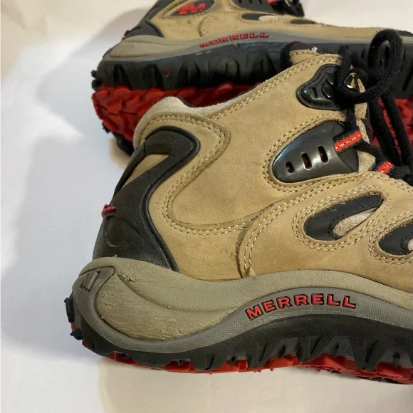 Merrell Reflex Mid Gore-Tex hiking boots. - Picture 7 of 9